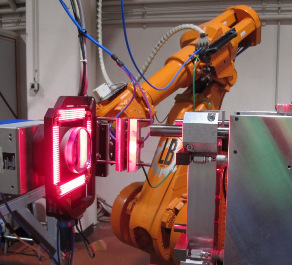 Soudage laser d'aluminium avec robot et tête scanner