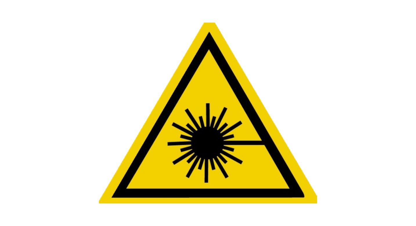 Des ingénieurs de l’ESO formés en sécurité laser